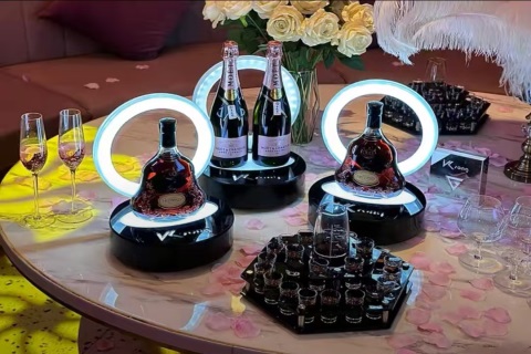 巴中巴州区晏阳初大道UFOCLUB招聘女营销/促销员,二班频繁轻松上班自在又惬意